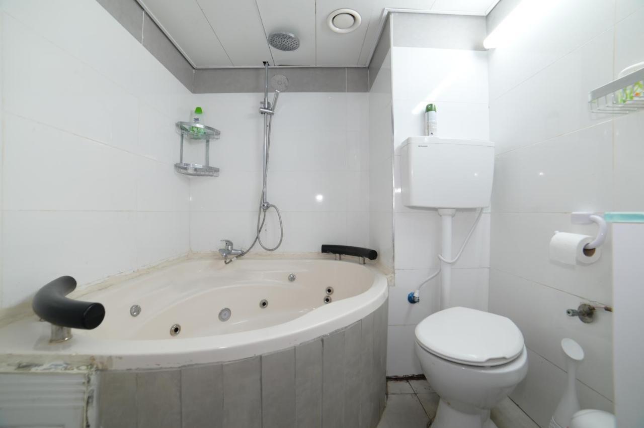 Sea Of Galilee 2Bdrm Apartments In Tiberias - דירות 2 חדרי שינה וסלון עם נוף לכנרת בטבריה エクステリア 写真